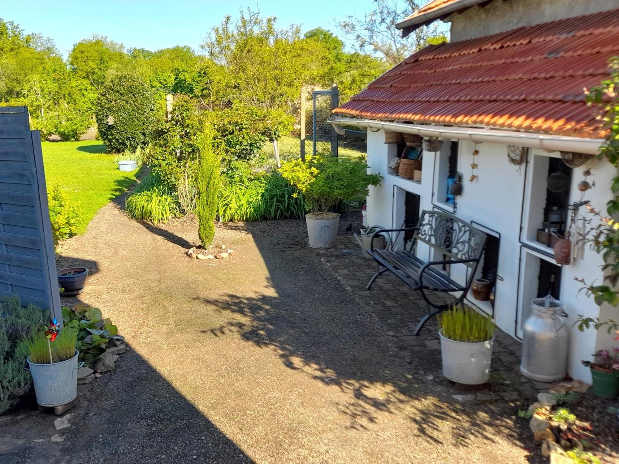Les Abelias Bed and Breakfast Hauterive  Buitenkant foto